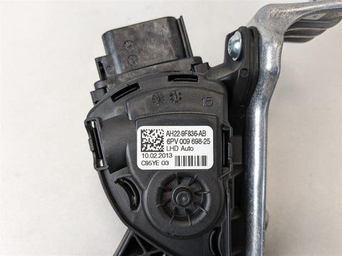 2010-2013 LAND ROVER RANGE ROVER SPORT GAS PEDAL THROTTLE ACCELERATOR SENSOR OEM