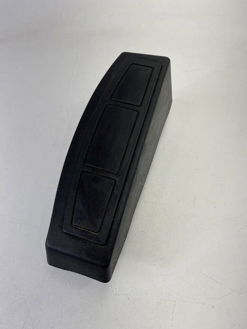 2010-2013 LAND ROVER RANGE ROVER SPORT LEFT DRIVER SIDE FOOTREST TRIM PANEL OEM