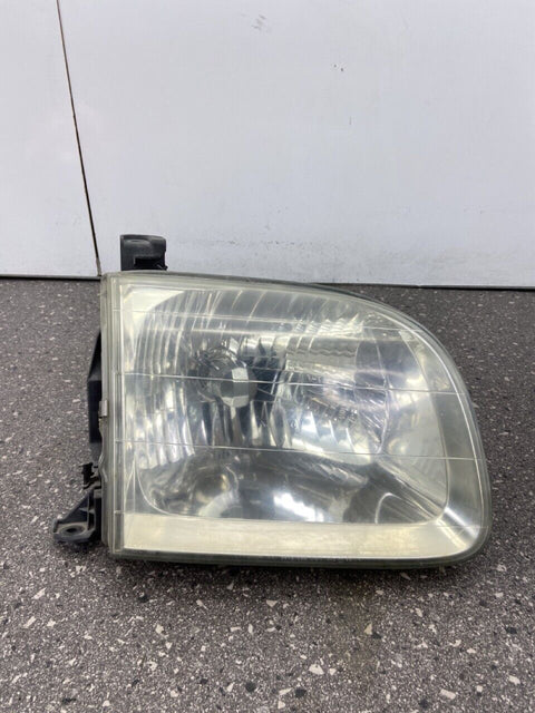 2001-2004 TOYOTA SEQUOIA PASSENGER RIGHT SIDE HALOGEN HEADLIGHT OEM